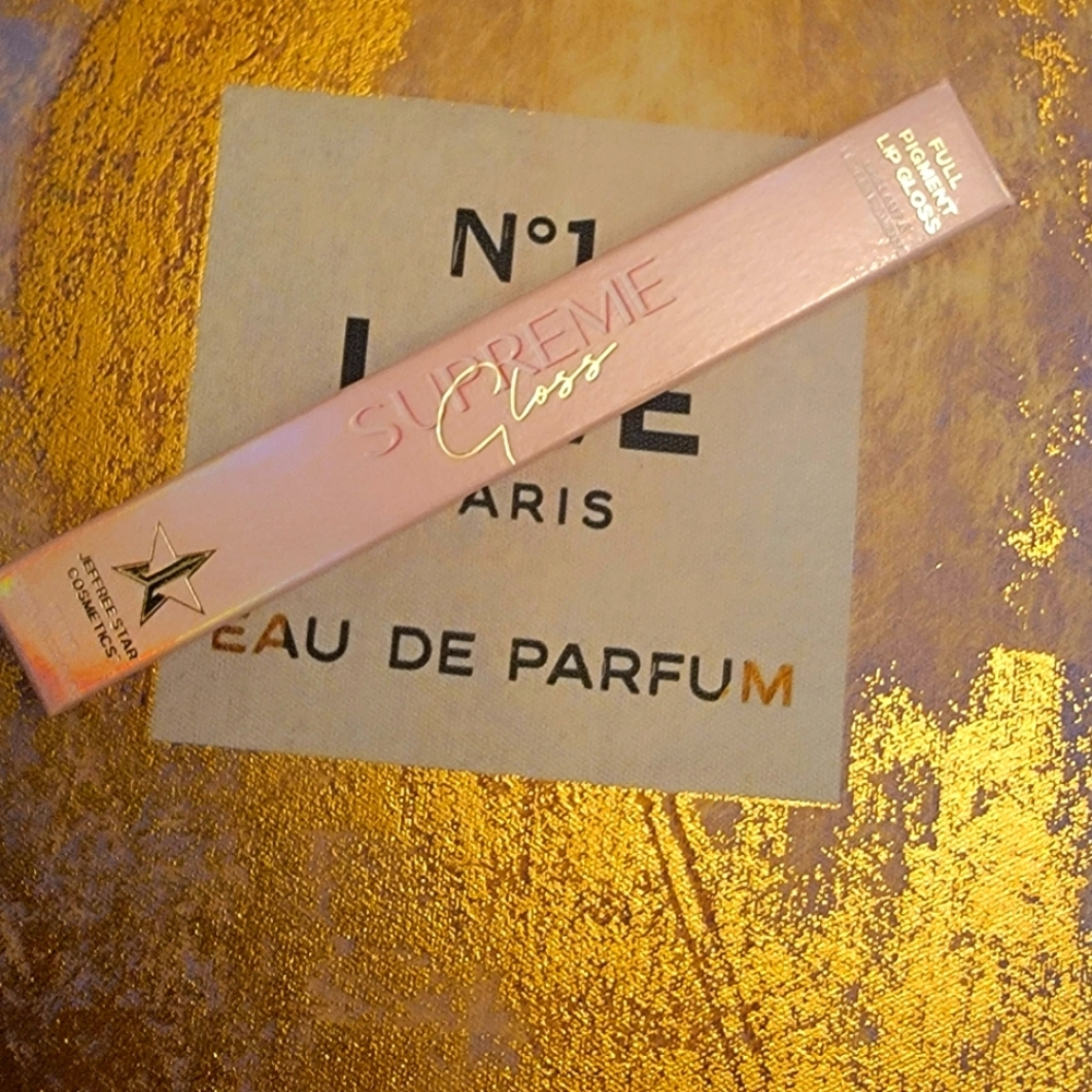 Jeffree Star cosmetics - Blow my candle